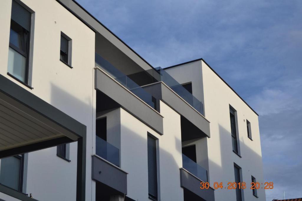 My Paradies - Penthouse*** * Njivice